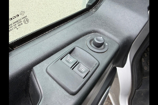 Renault Trafic Passenger 1.6 dCi L2H1| Airco | Cruise | Radio | 9 persoons |
