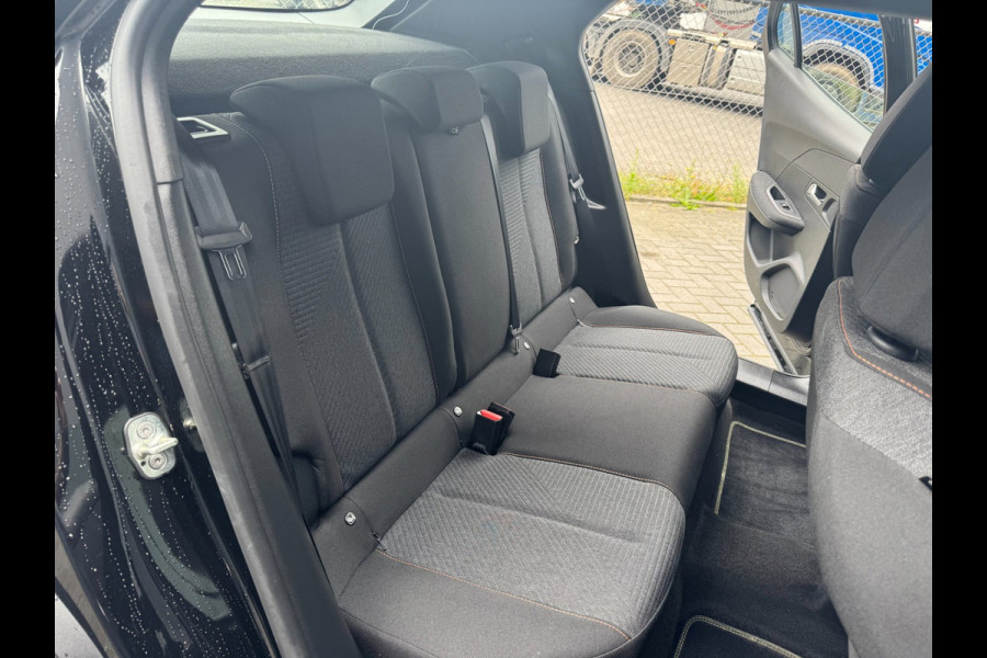 Peugeot 2008 1.2 Hybrid DSC6 Style /Led /Cruise /Garantie