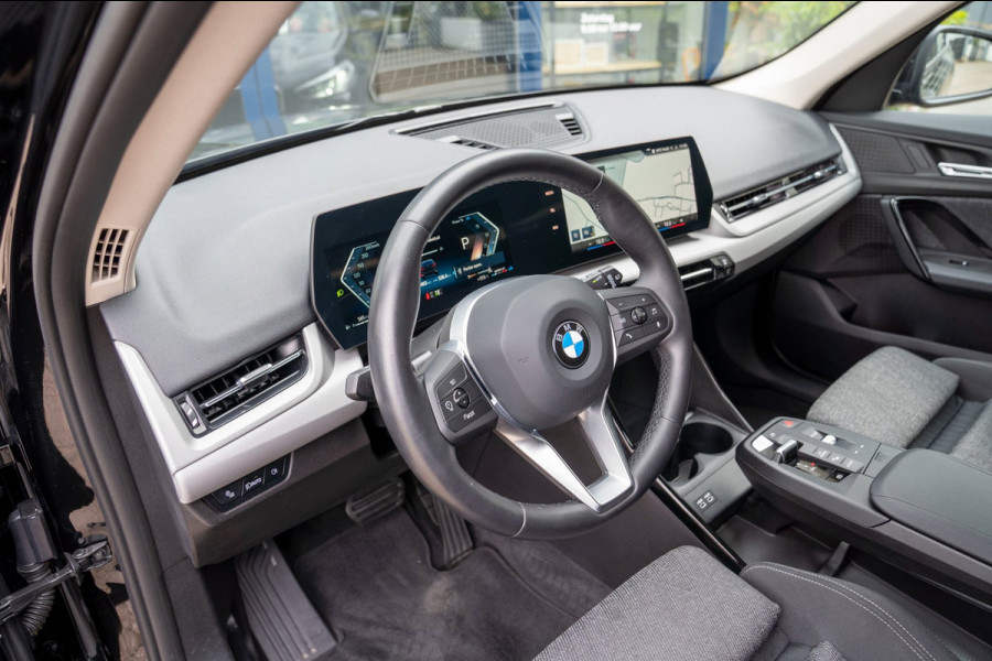 BMW X1 SDrive18i|Prijs rijklaar incl 12 mnd garantie|Nieuw Model Navi Camera Elek klep Dig.Cockpit