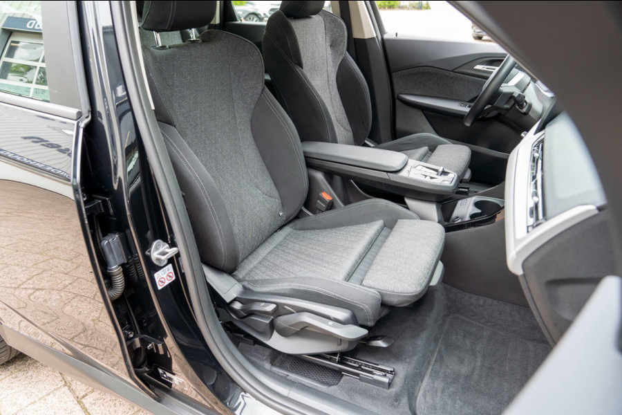 BMW X1 SDrive18i|Prijs rijklaar incl 12 mnd garantie|Nieuw Model Navi Camera Elek klep Dig.Cockpit