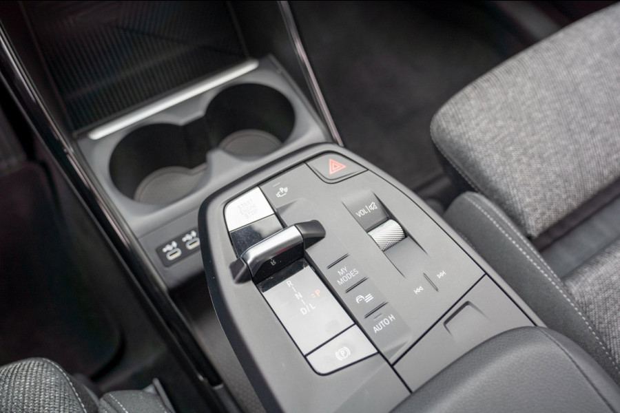 BMW X1 SDrive18i|Prijs rijklaar incl 12 mnd garantie|Nieuw Model Navi Camera Elek klep Dig.Cockpit