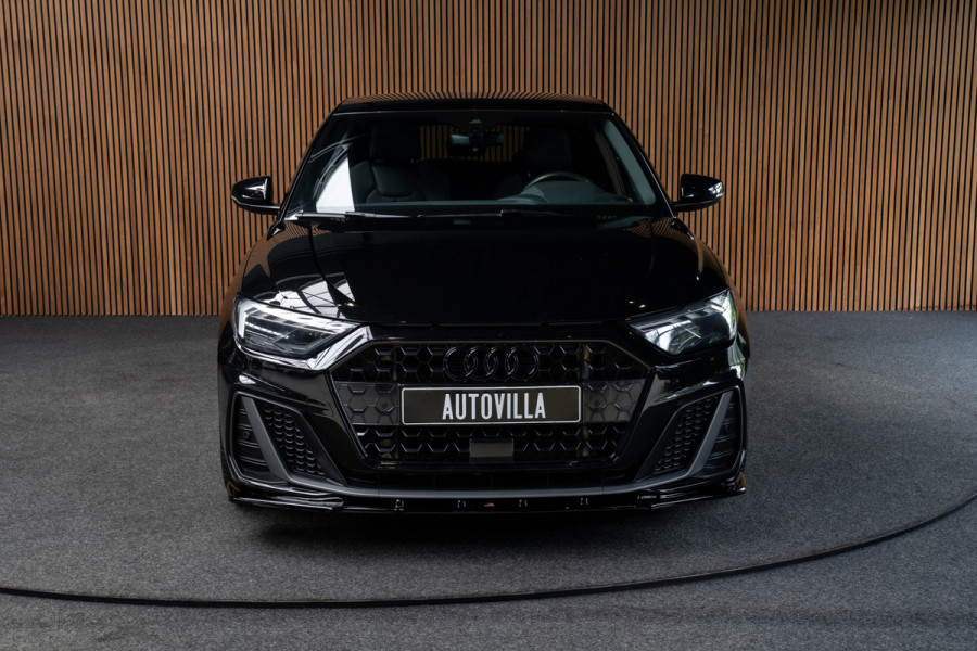 Audi A1 Sportback 35 TFSI 3X SLine Leer Navi Virtual Climate PDC LM velgen Stoelverwarming Zwarte binnenhemel Carplay