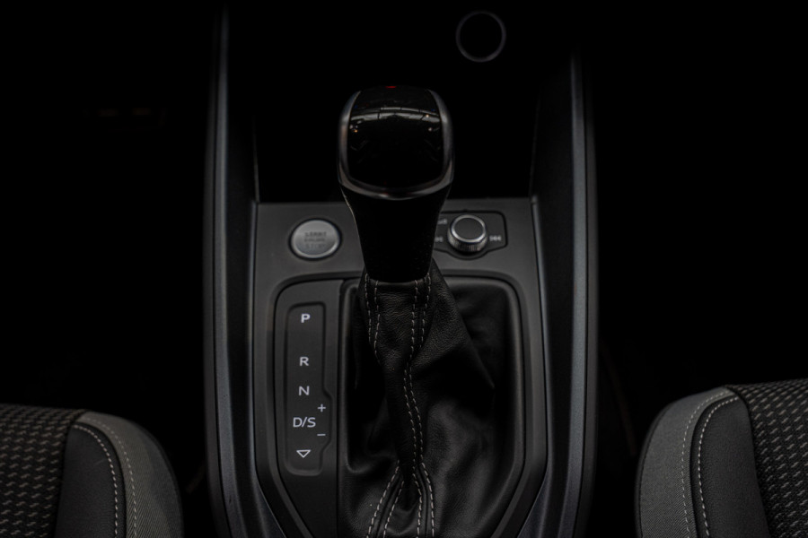 Audi A1 Sportback 35 TFSI 3X SLine Leer Navi Virtual Climate PDC LM velgen Stoelverwarming Zwarte binnenhemel Carplay