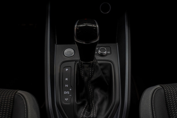 Audi A1 Sportback 35 TFSI 3X SLine Leer Navi Virtual Climate PDC LM velgen Stoelverwarming Zwarte binnenhemel Carplay