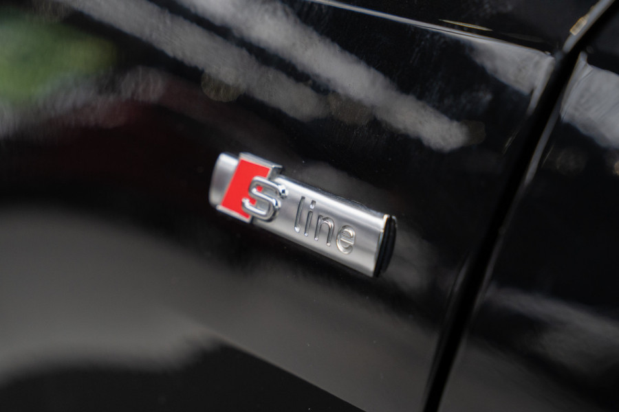 Audi A1 Sportback 35 TFSI 3X SLine Leer Navi Virtual Climate PDC LM velgen Stoelverwarming Zwarte binnenhemel Carplay