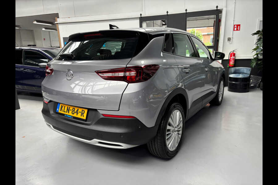Opel Grandland X 1.2 Turbo Innovation / Camera / Carplay