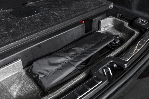 Volvo XC60 2.0 T8 Plug-in hybrid AWD Plus Dark | S/K-Panodak | Dig. Cockpit | Adapt. Cruise | Winterpakket | PDC | 360 Camera | NAV + App.Connect | ECC | Harman/Kardon | Elek. Klep | LM 19" | 9613