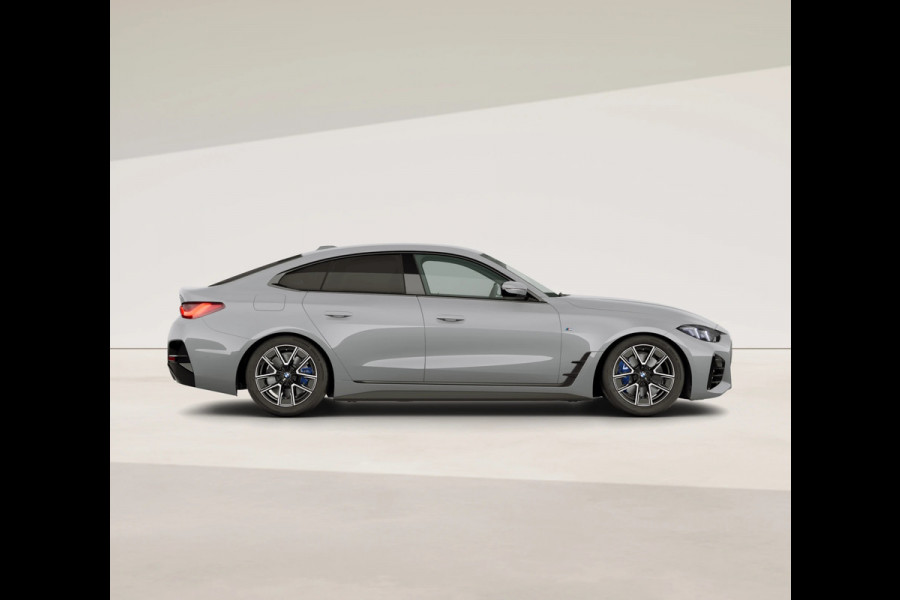 BMW 4 Serie Gran Coupé 420i - M-Sport - Comfort Pack - Stuurwiel Verwarmd - ACC - M-Remmen Blauw