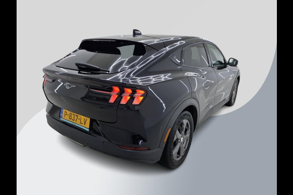 Ford Mustang Mach-E RWD 75 kWh 88.000 KM | SOH 92,5% | Technology Pack Plus | Panorama Dak | Volledig Lederen Interieur. | WORDT VERWACHT!