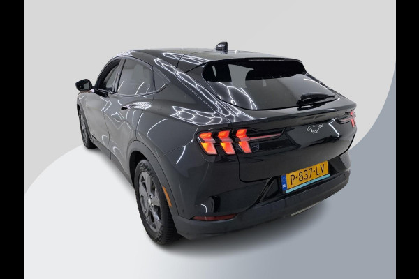 Ford Mustang Mach-E RWD 75 kWh 88.000 KM | SOH 92,5% | Technology Pack Plus | Panorama Dak | Volledig Lederen Interieur. | WORDT VERWACHT!