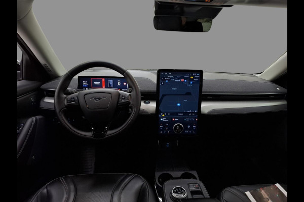 Ford Mustang Mach-E RWD 75 kWh 88.000 KM | SOH 92,5% | Technology Pack Plus | Panorama Dak | Volledig Lederen Interieur. | WORDT VERWACHT!