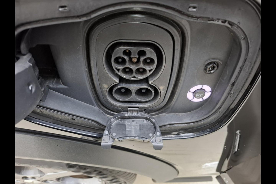 Ford Mustang Mach-E RWD 75 kWh 88.000 KM | SOH 92,5% | Technology Pack Plus | Panorama Dak | Volledig Lederen Interieur. | WORDT VERWACHT!