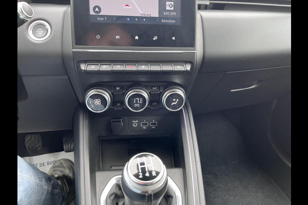 Renault Clio 1.0 TCe Intens 100pk | Navigatie | Pack Style | Trekhaak Afneembaar