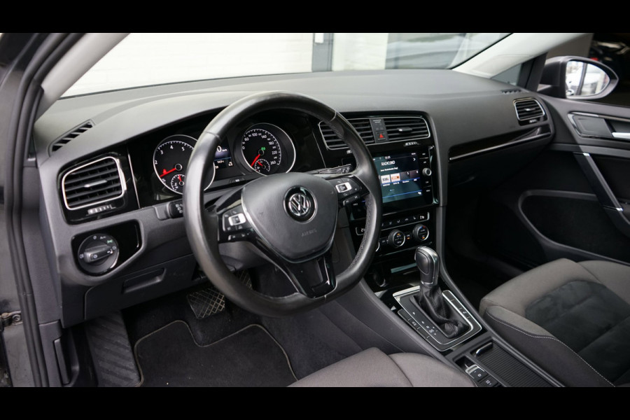 Volkswagen Golf 7.5 R-Line 1.5 TSI AUTOMAAT-ACC-CAMERA-CLIMA-FULL LED-NAVIGATIE-STOELVERWARMING