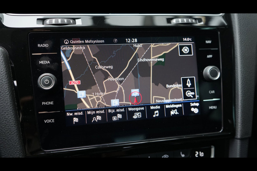Volkswagen Golf 7.5 R-Line 1.5 TSI AUTOMAAT-ACC-CAMERA-CLIMA-FULL LED-NAVIGATIE-STOELVERWARMING