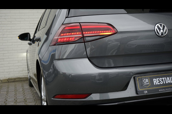 Volkswagen Golf 7.5 R-Line 1.5 TSI AUTOMAAT-ACC-CAMERA-CLIMA-FULL LED-NAVIGATIE-STOELVERWARMING