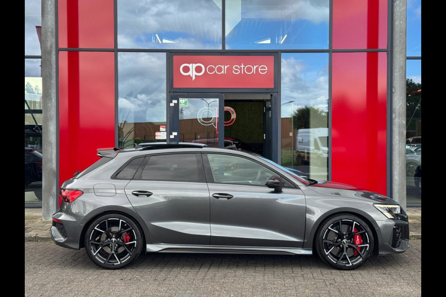 Audi A3 Sportback 2.5 TFSI RS 3 Quattro VOL ! | Ceramic | Panorama | B&O | Red Stitch | HUD | Matrix | Carbon | BTW Auto |
