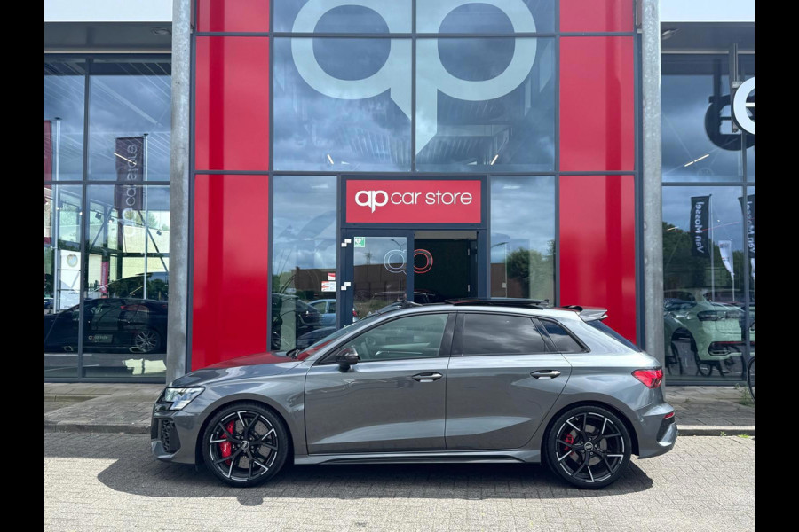 Audi A3 Sportback 2.5 TFSI RS 3 Quattro VOL ! | Ceramic | Panorama | B&O | Red Stitch | HUD | Matrix | Carbon | BTW Auto |