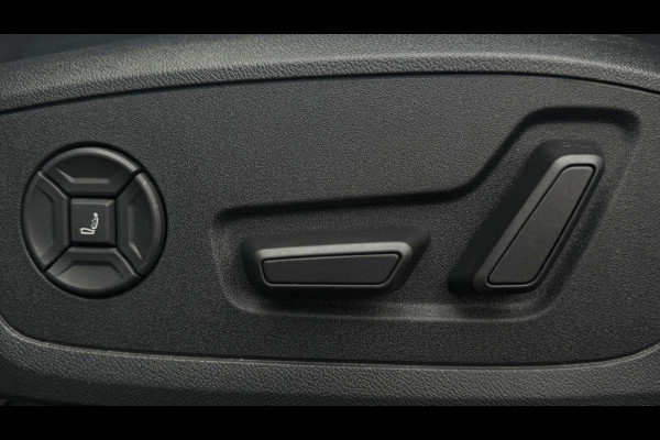 Audi A3 Sportback 2.5 TFSI RS 3 Quattro VOL ! | Ceramic | Panorama | B&O | Red Stitch | HUD | Matrix | Carbon | BTW Auto |