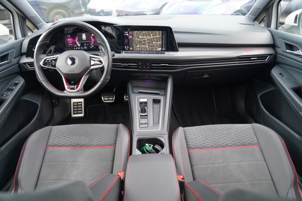 Volkswagen Golf 2.0 TSI GTI | Stuurwiel verwarming | Lane Assist | Clubsport | Camera