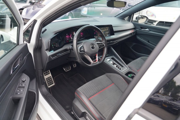 Volkswagen Golf 2.0 TSI GTI | Stuurwiel verwarming | Lane Assist | Clubsport | Camera