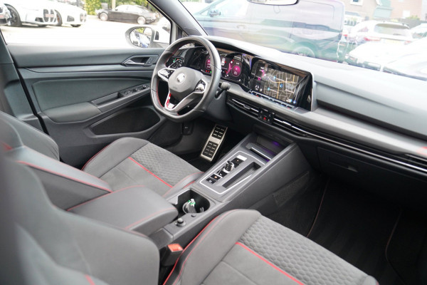 Volkswagen Golf 2.0 TSI GTI | Stuurwiel verwarming | Lane Assist | Clubsport | Camera
