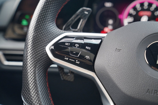 Volkswagen Golf 2.0 TSI GTI | Stuurwiel verwarming | Lane Assist | Clubsport | Camera
