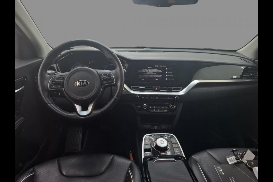 Kia e-Niro ExecutiveLine 64 kWh | 65.500 KM | SOH 100% | Panorama Dak | Volledig Lederen Interieur | WORDT VERWACHT!