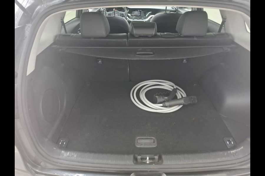 Kia e-Niro ExecutiveLine 64 kWh | 65.500 KM | SOH 100% | Panorama Dak | Volledig Lederen Interieur | WORDT VERWACHT!
