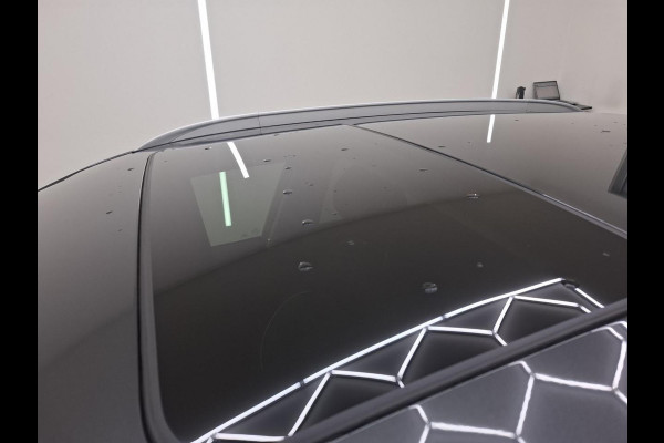 Kia e-Niro ExecutiveLine 64 kWh | 65.500 KM | SOH 100% | Panorama Dak | Volledig Lederen Interieur | WORDT VERWACHT!