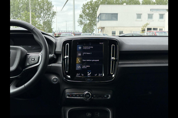 Volvo XC40 1.5 T5 Plug-in hybrid Plus Dark | Leder | Adaptive Cruise | Stoel- & Stuurverwarming | H&K Audio | Achteruitrijcamera |