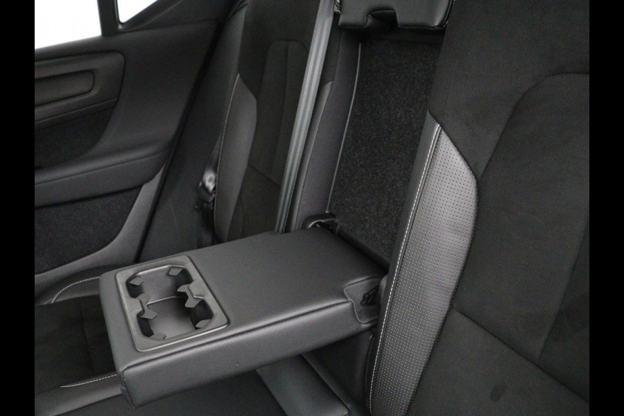 Volvo XC40 Recharge P8 AWD R-Design 408 PK | SOH 91.9% | Harm 408 PK | SOH 91.9% | Harman/Kardon | Adaptive Cruise | Camera | Carplay | Navi | Half Leder/Alcantara | Elec. Achterklep | Stoel- en stuurverwarming