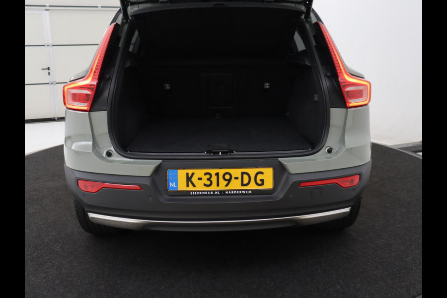 Volvo XC40 Recharge P8 AWD R-Design 408 PK | SOH 91.9% | Harm 408 PK | SOH 91.9% | Harman/Kardon | Adaptive Cruise | Camera | Carplay | Navi | Half Leder/Alcantara | Elec. Achterklep | Stoel- en stuurverwarming