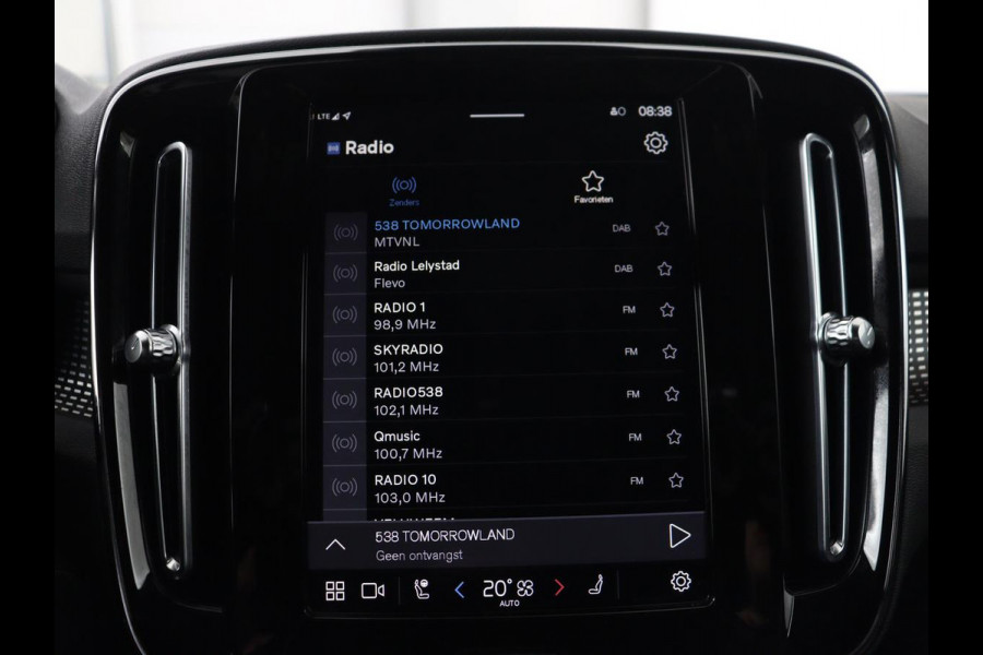Volvo XC40 Recharge P8 AWD R-Design 408 PK | SOH 91.9% | Harm 408 PK | SOH 91.9% | Harman/Kardon | Adaptive Cruise | Camera | Carplay | Navi | Half Leder/Alcantara | Elec. Achterklep | Stoel- en stuurverwarming