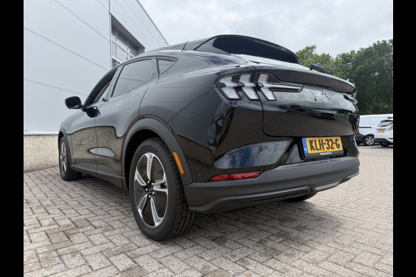 Ford Mustang Mach-E RWD 73 kWh 269PK TECHPACK!