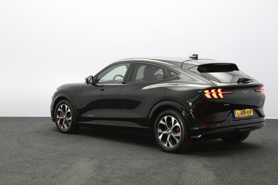 Ford Mustang Mach-E AWD 75 kWh 372 PK, SOH 94 %, Adap. Cruise Control, 360 Camera, B&O Sound, Panoramadak