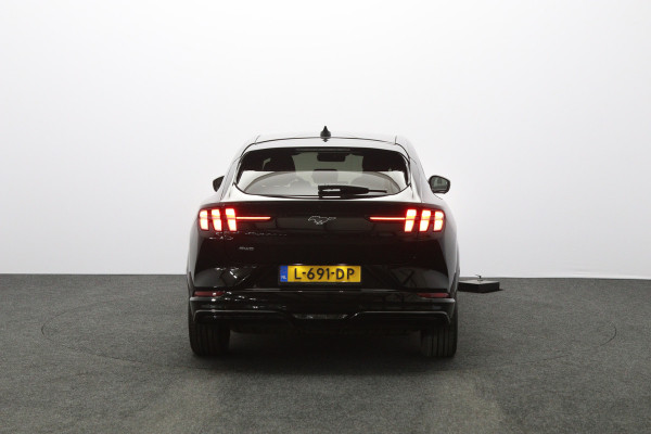 Ford Mustang Mach-E AWD 75 kWh 372 PK, SOH 94 %, Adap. Cruise Control, 360 Camera, B&O Sound, Panoramadak