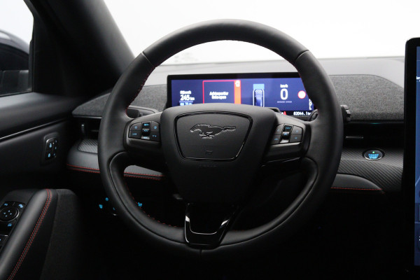 Ford Mustang Mach-E AWD 75 kWh 372 PK, SOH 94 %, Adap. Cruise Control, 360 Camera, B&O Sound, Panoramadak