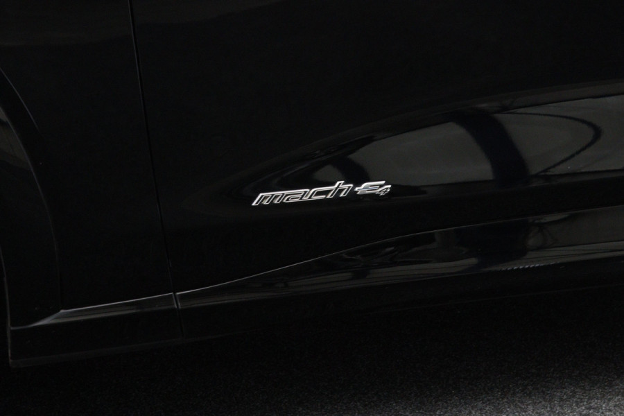 Ford Mustang Mach-E AWD 75 kWh 372 PK, SOH 94 %, Adap. Cruise Control, 360 Camera, B&O Sound, Panoramadak