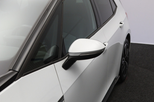 Volkswagen ID.3 146 PK Pro 58 kWh, SOH 92 %, Carplay, Stoelverwarming, Stuurverwarming