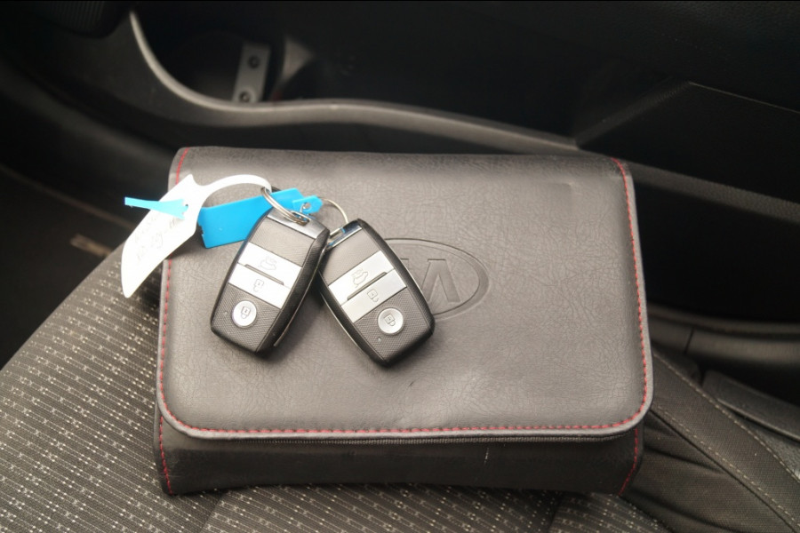 Kia Stonic 1.0 T-GDi DynamicPlusLine -NAVI-CAM-ECC-TREKHAAK-