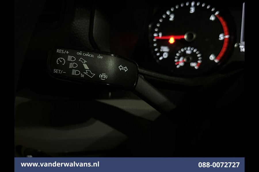 Volkswagen Crafter 2.0 TDI 141pk L3H3 L2H2 Euro6 Airco | Camera | Apple Carplay | Cruisecontrol | Chauffeursstoel Android Auto, Massagestoel