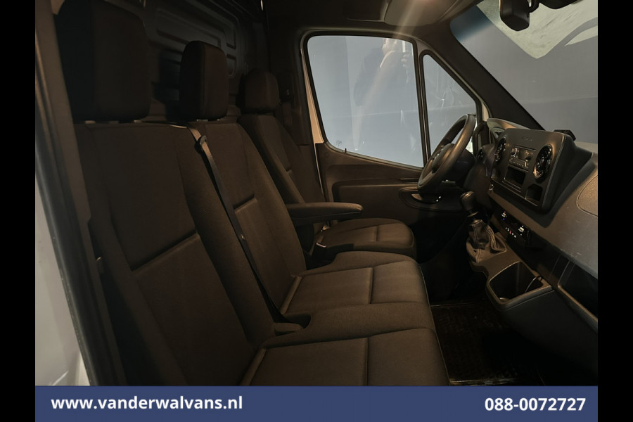 Mercedes-Benz Sprinter 211 CDI L2H2 Euro6 Airco | Camera | Trekhaak Bijrijdersbank
