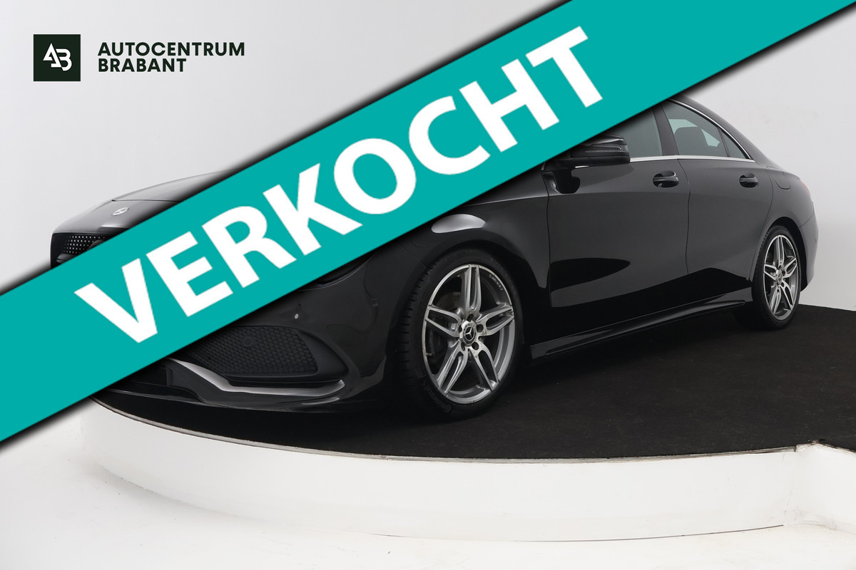 Mercedes-Benz CLA-Klasse 180 Business Solution (STOELVERWARMING, ACHTERUITRIJCAMERA, NAVIGATIE, CRUISE CONTROL, PARKEERSENSOREN)
