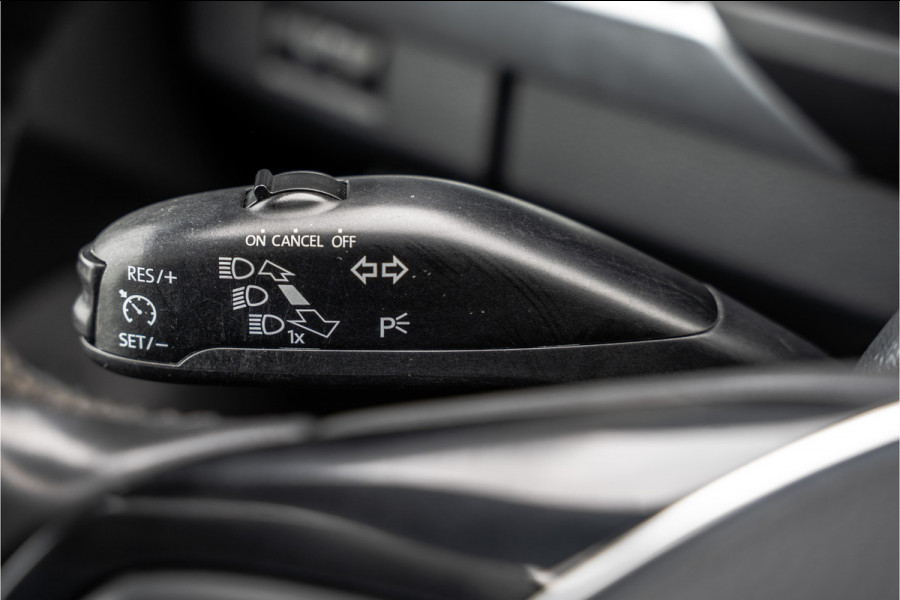 Volkswagen Amarok Highline V6 3.0 TDI 4x4 | 258 PK | 1ste Eigenaar | LED | Camera | Carplay | Cruise | Trekhaak | Airco