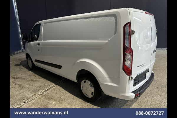 Ford Transit Custom 2.0 TDCI L2H1 Euro6 Airco | Camera | LED | Navigatie | Cruisecontrol | Android Auto Parkeersensoren, Stoelverwarming, Verwarmde Voorruit, Bijrijdersbank, 2800kg trekvermogen