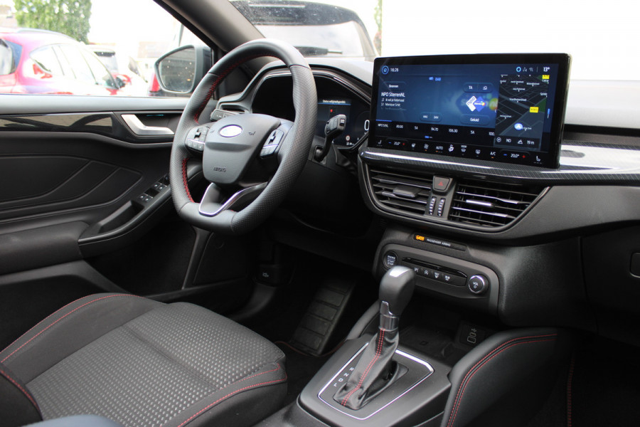 Ford Focus 1.0 EcoBoost Hybrid ST Line X | Panoramadak | Matrix | Winterpack |