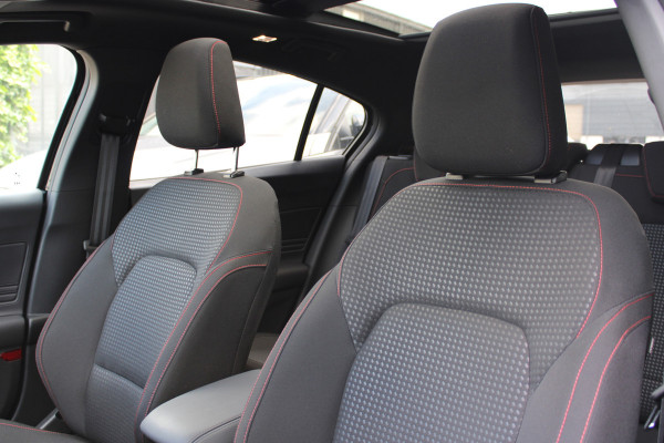 Ford Focus 1.0 EcoBoost Hybrid ST Line X | Panoramadak | Matrix | Winterpack |