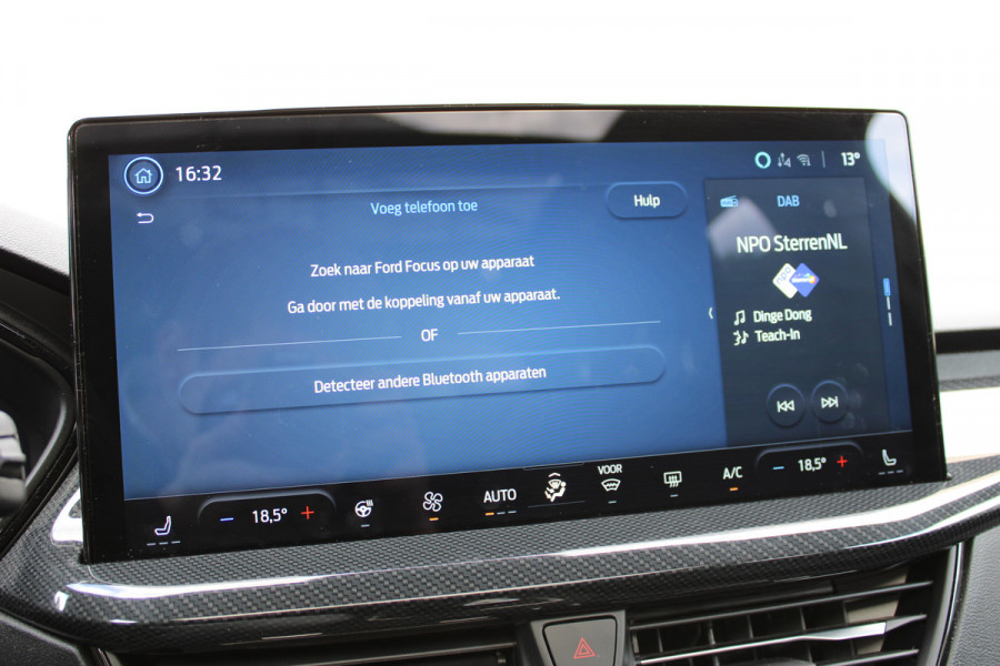 Ford Focus 1.0 EcoBoost Hybrid ST Line X | Panoramadak | Matrix | Winterpack |