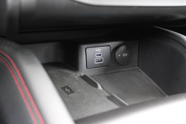 Ford Focus 1.0 EcoBoost Hybrid ST Line X | Panoramadak | Matrix | Winterpack |